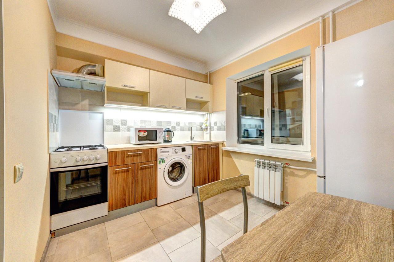 Apartments Near Ocean Plaza Druzhby Narodov Boulevard 8A Κίεβο Εξωτερικό φωτογραφία