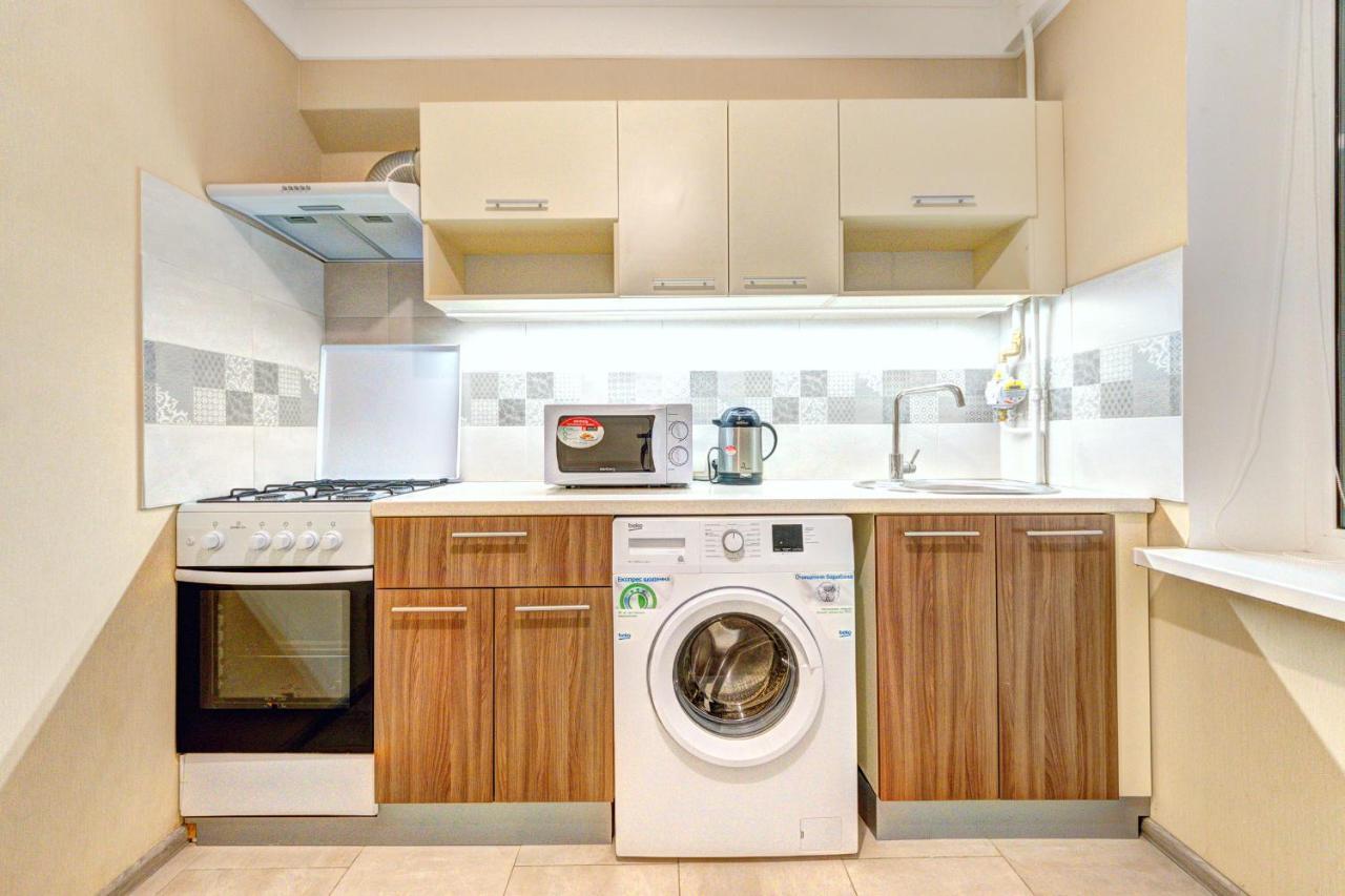 Apartments Near Ocean Plaza Druzhby Narodov Boulevard 8A Κίεβο Εξωτερικό φωτογραφία